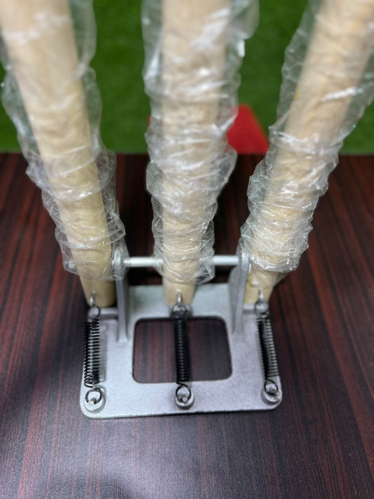 Premium Wooden Stumps (Flexible Spring-Back Base)