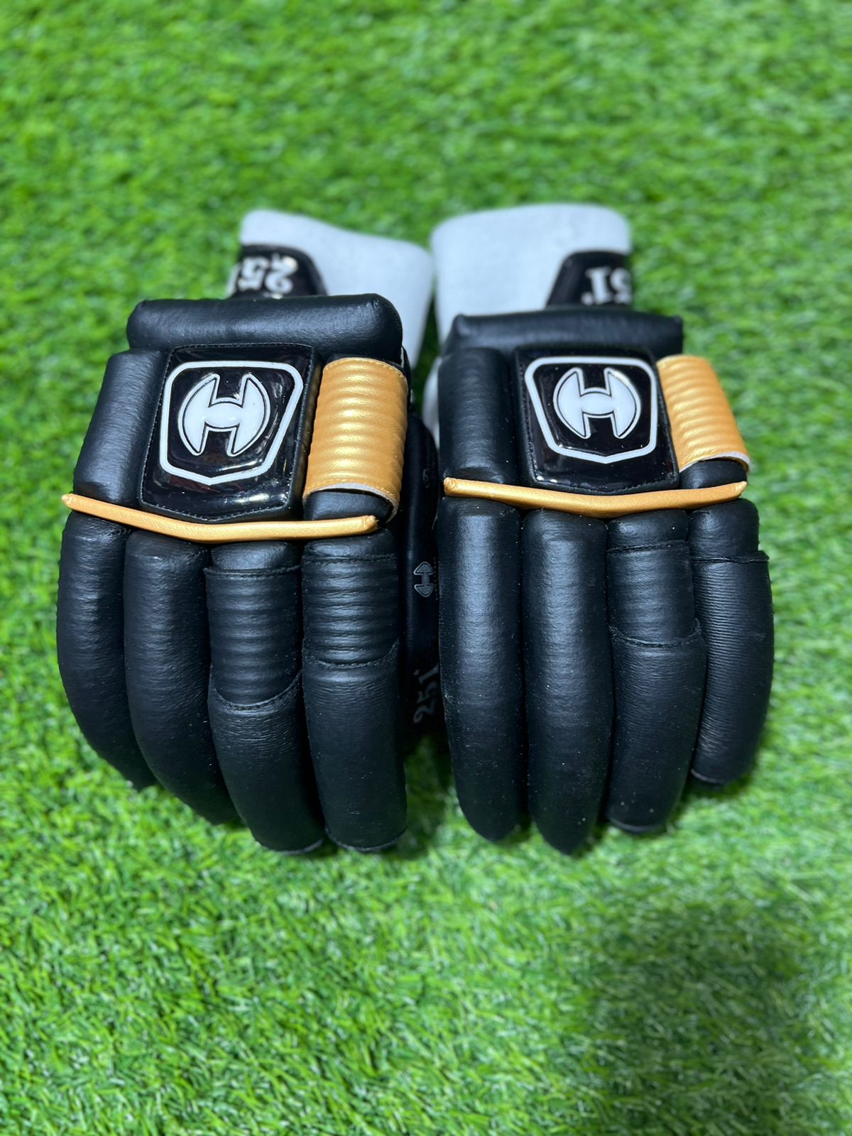 Hound 251 Edition Batting Gloves
