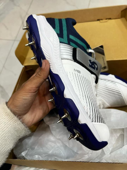 CA M8 Edition Spiked Cricket Shoes