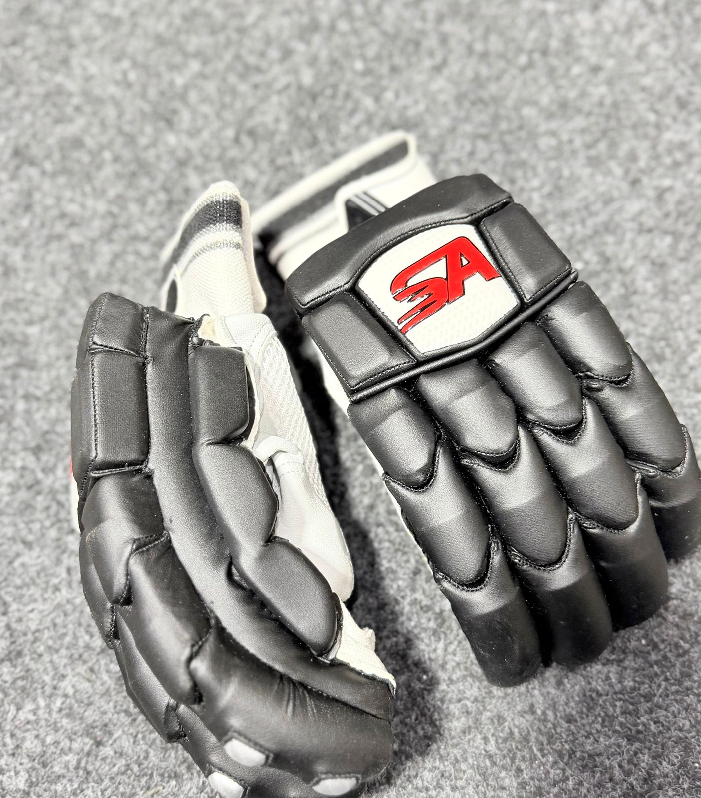 SA Black Edition Batting Gloves