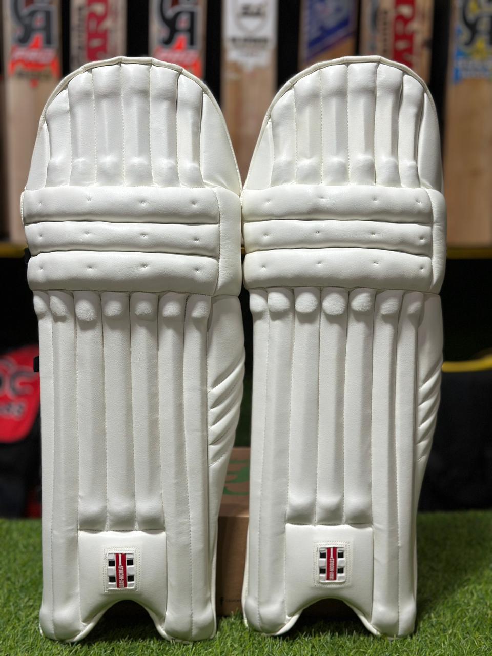 Gray-Nicolls Legend Edition – Pristine White Collection