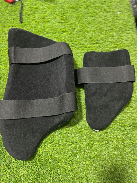 Gray-Nicolls Prestige Thigh Guards (Black Edition)