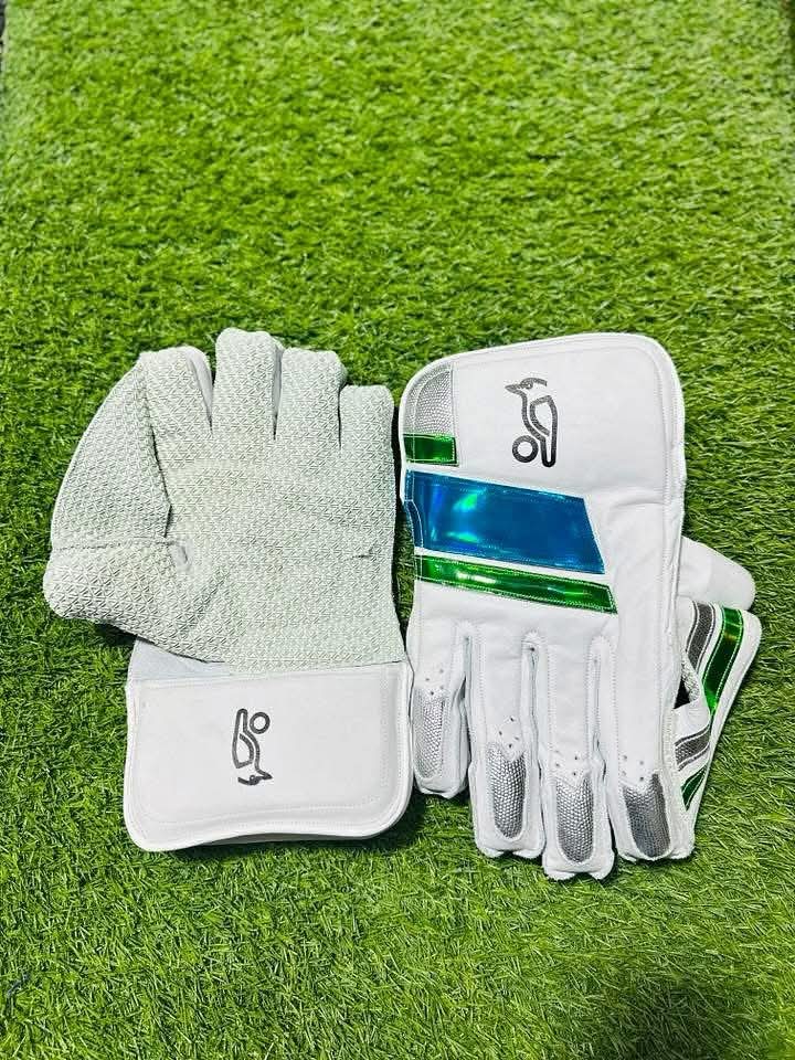Kookaburra Pro Wicket Keeping Gloves