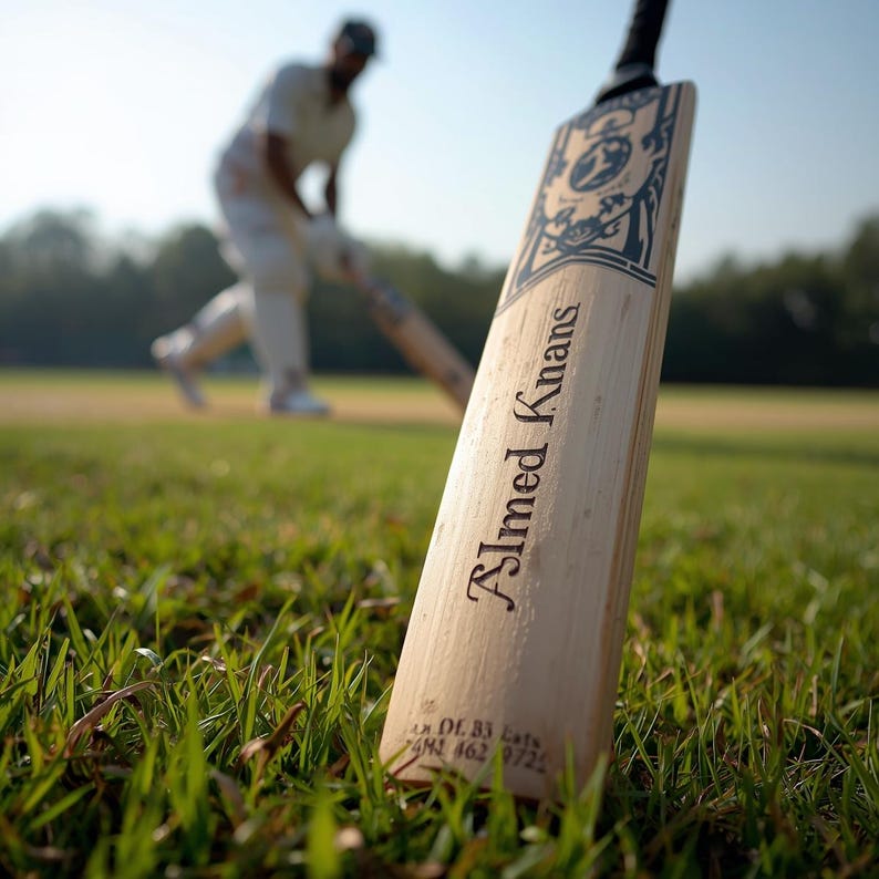Custom Engraved English Willow Cricket Bat: Personalized Gift