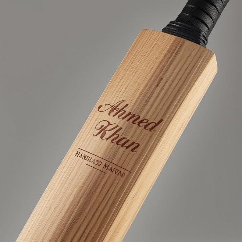 Custom Engraved English Willow Cricket Bat: Personalized Gift