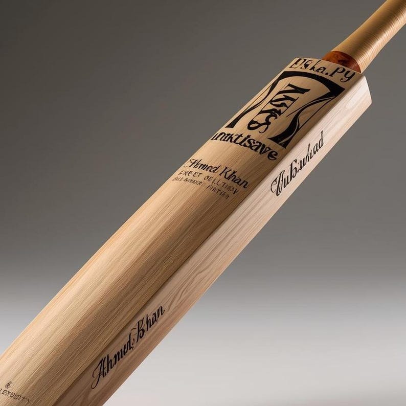 Custom Engraved English Willow Cricket Bat: Personalized Gift