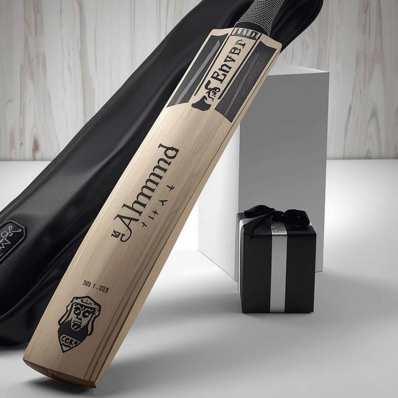 Custom Engraved English Willow Cricket Bat: Personalized Gift